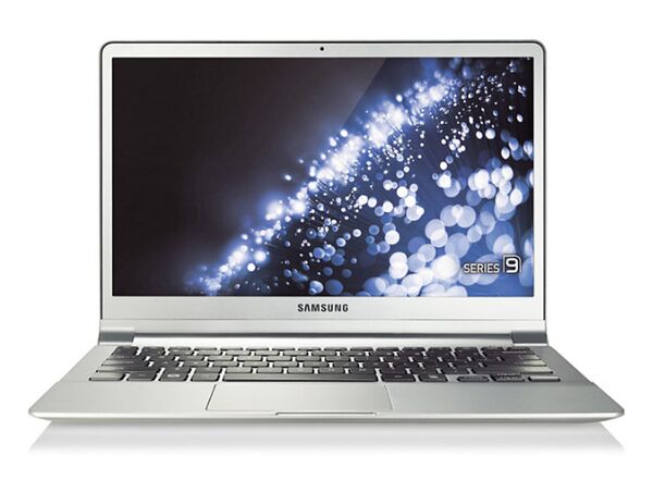Samsung Série 9 Intel Core i5 SSD 128 Go