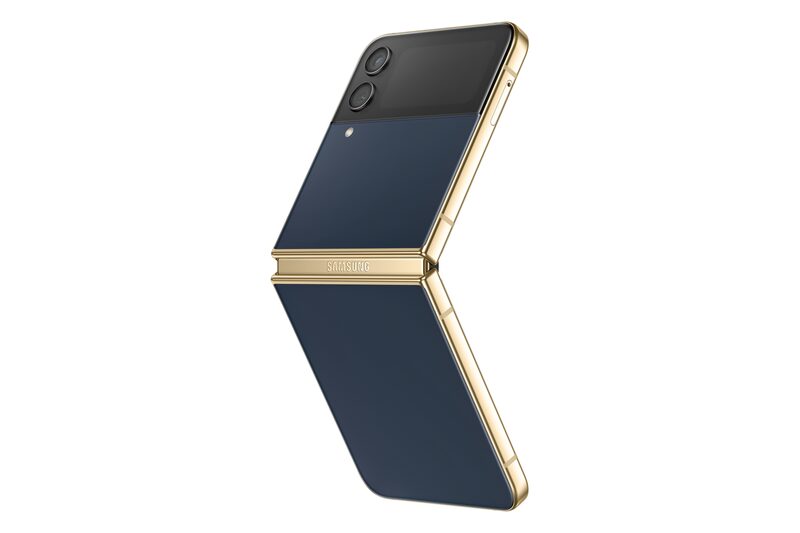 Samsung Galaxy Z Flip4 Bespoke Edition (avec face avant Bleue)